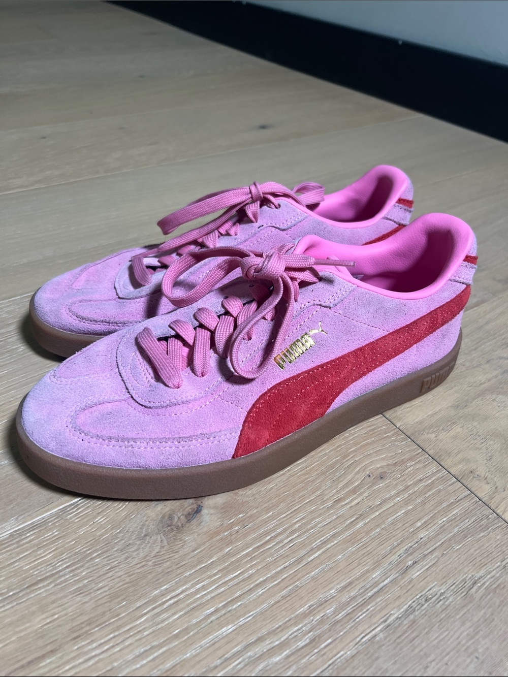 Puma Suede Women's Sneakers in Pink with Red Formstrip